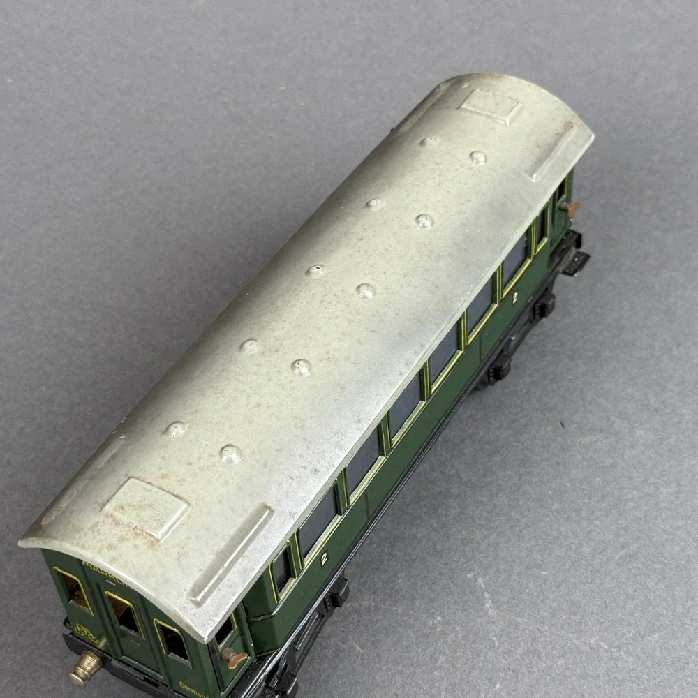 Marklin O-gauge #17510 Tinplate Passenger Car Green, vintage